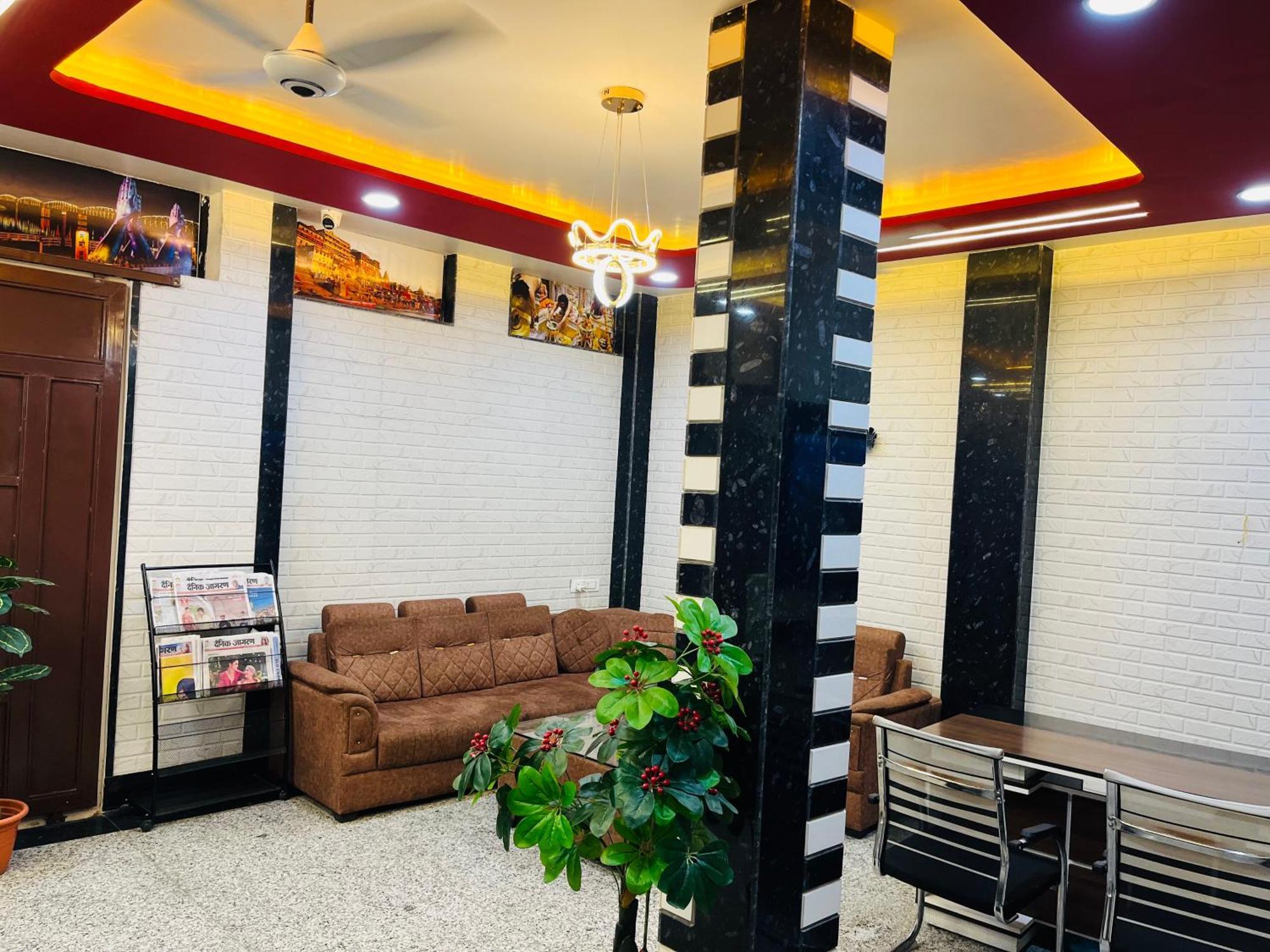 Hotel Aastha